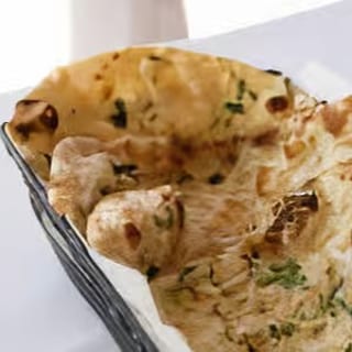 Garlic naan